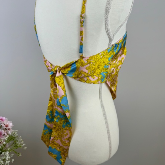 NO 1 LOS ANGELES Scarf Print Tie Back Crop Top Chic / Small - Picture 8 of 14